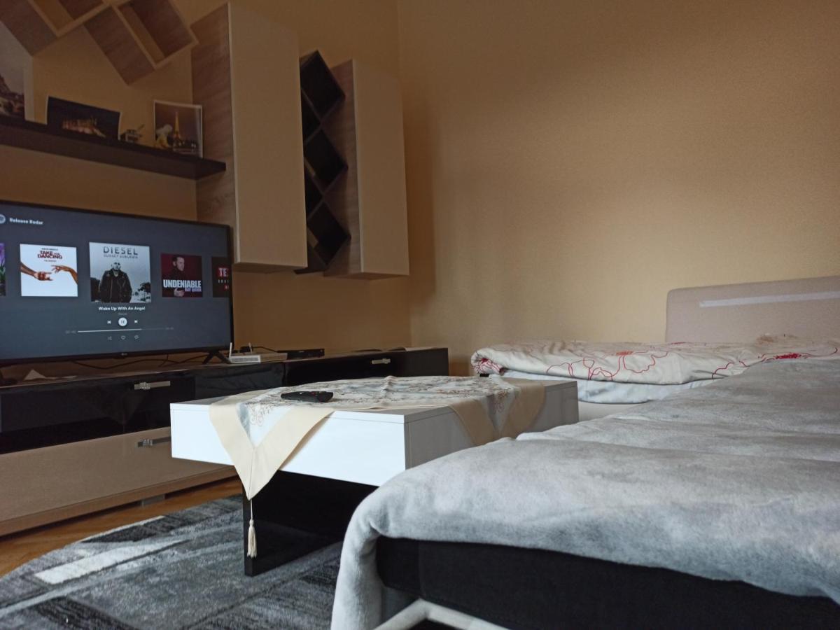 Robert'S Apartment ブラショフ エクステリア 写真