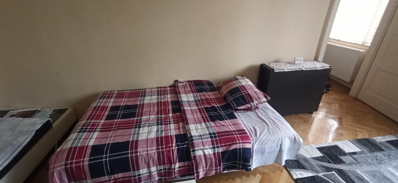 Robert'S Apartment ブラショフ エクステリア 写真
